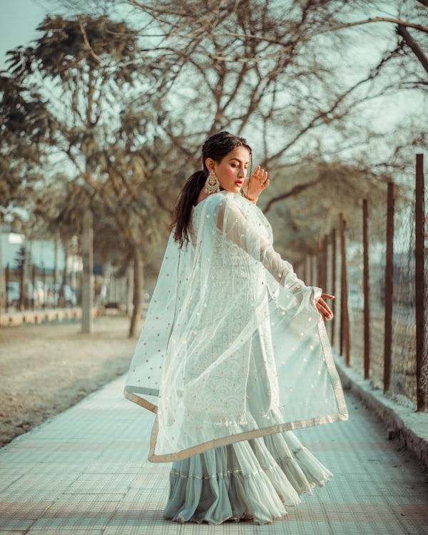 Elegant Irani Borka Design